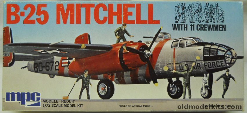 MPC 1/72 North American B-25 Mitchell With 11 Crewmen, 2-0201 plastic model kit